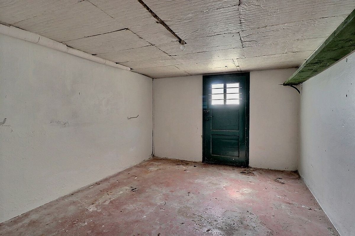 En exclusivité! Opportunité à saisir! Charmante villa individuelle orientée plein Sud avec agréable jardin, dans un quartier très calme.